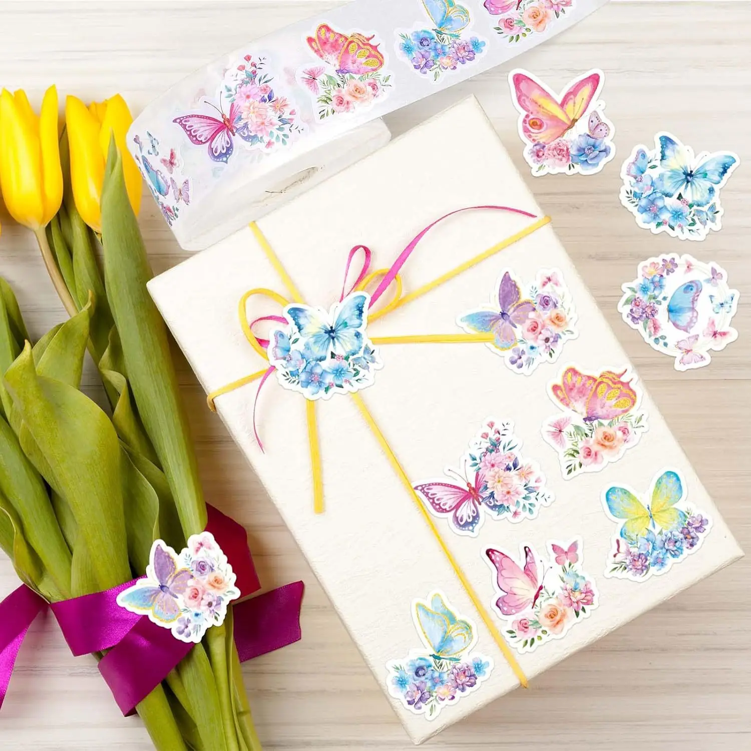 500pcs 나비 꽃 스티커 롤 8 디자인 다채로운 나비 데칼 장식 꽃 귀여운 스티커 파티 호의 장식