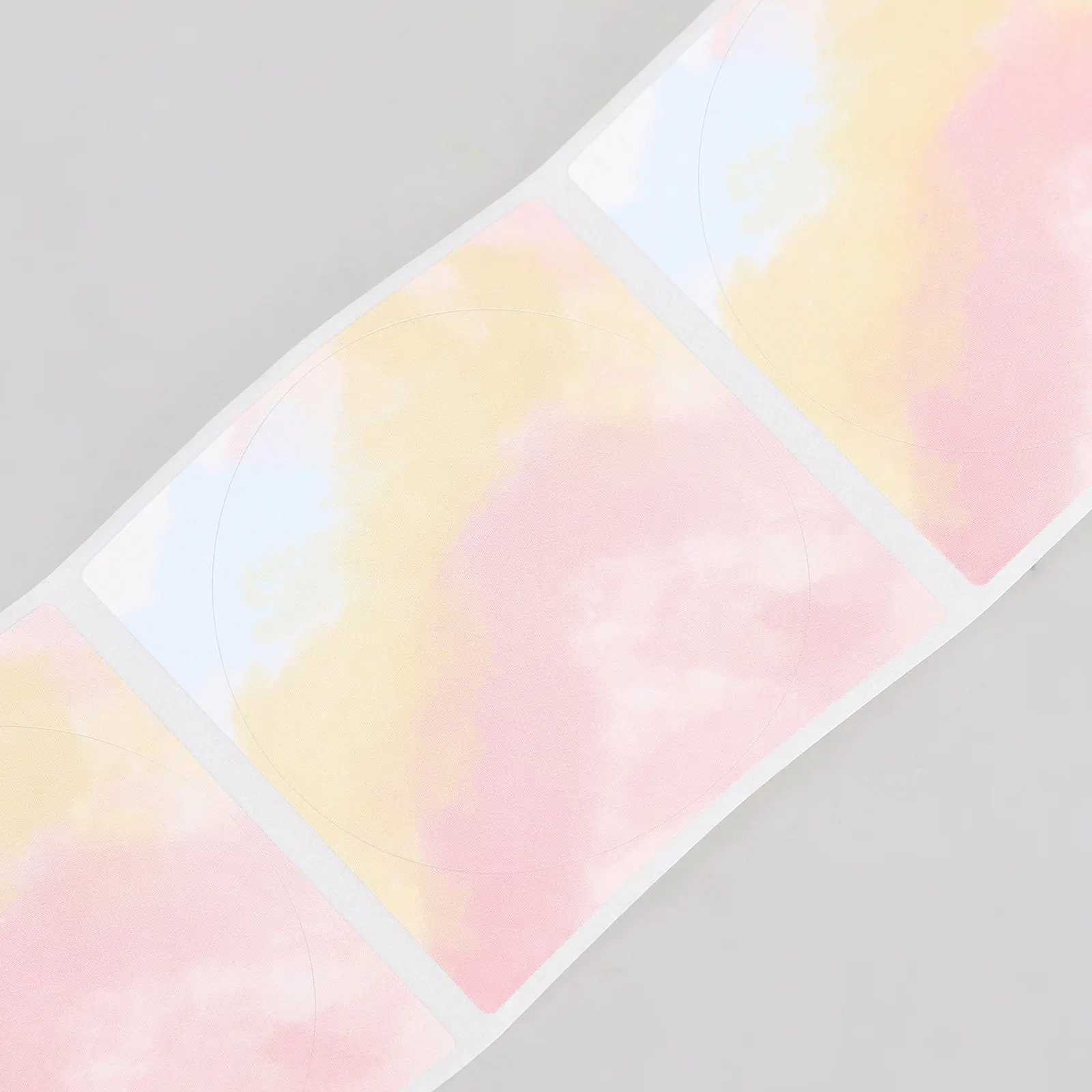 1롤 그라데이션 컬러 열전사 라벨 무광 마감 붙였다 떼었다 할 수 있는 재고 정리용 배송 주소 라벨링 투명