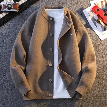 الكورية الرجال سترة سترة الأعمال عادية س الرقبة بلون بالأزرار الرجال متماسكة Sweatercoat موضة ملابس رجالي الشارع الشهير