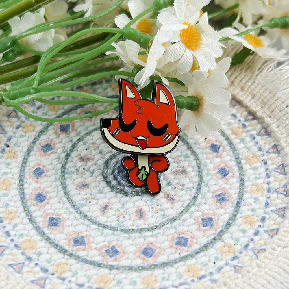 Cult Of The Lamb Fox Follower Brooch Fridge Magnet Dual-purpose