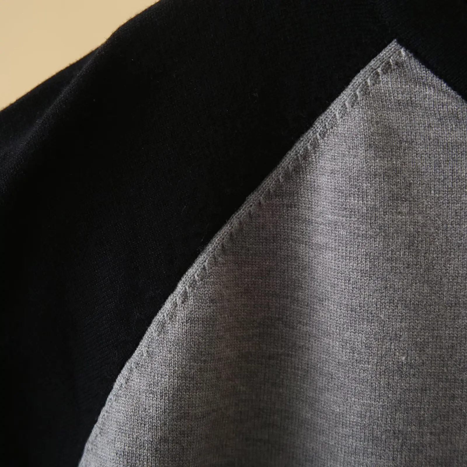 XXXXL Fashion Plus Size Women's Sweaters 2025 Autumn New Style mid-length Casual two-color Knitted Cardigan Jacket 263