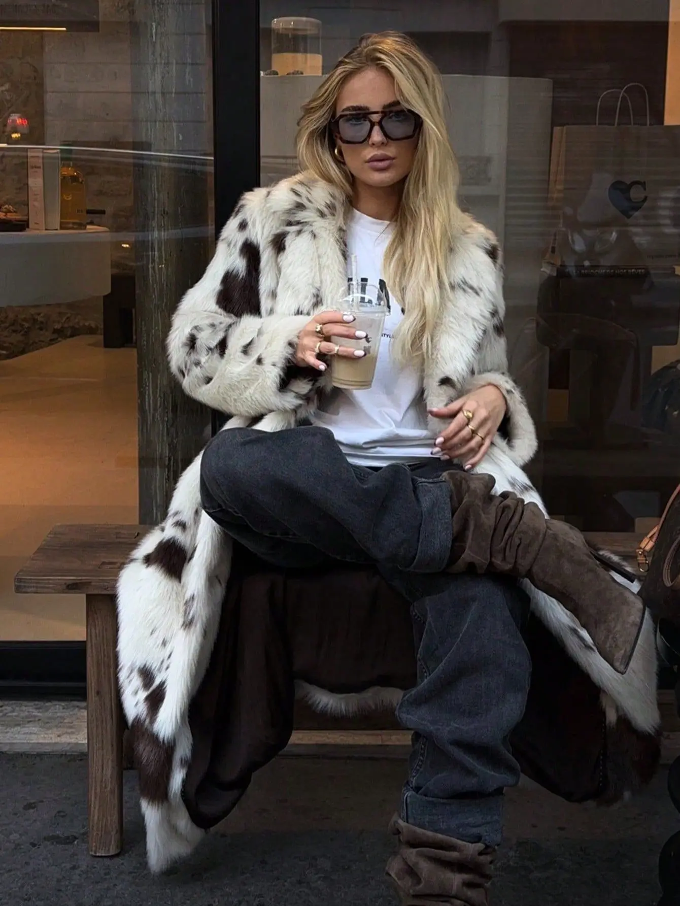 New Designer Autumn Winter Thick Fox Fur Coat Plus Long Warm Faux Fur Jacket Milk Dot Printed Luxe Femme Plush Overcoat
