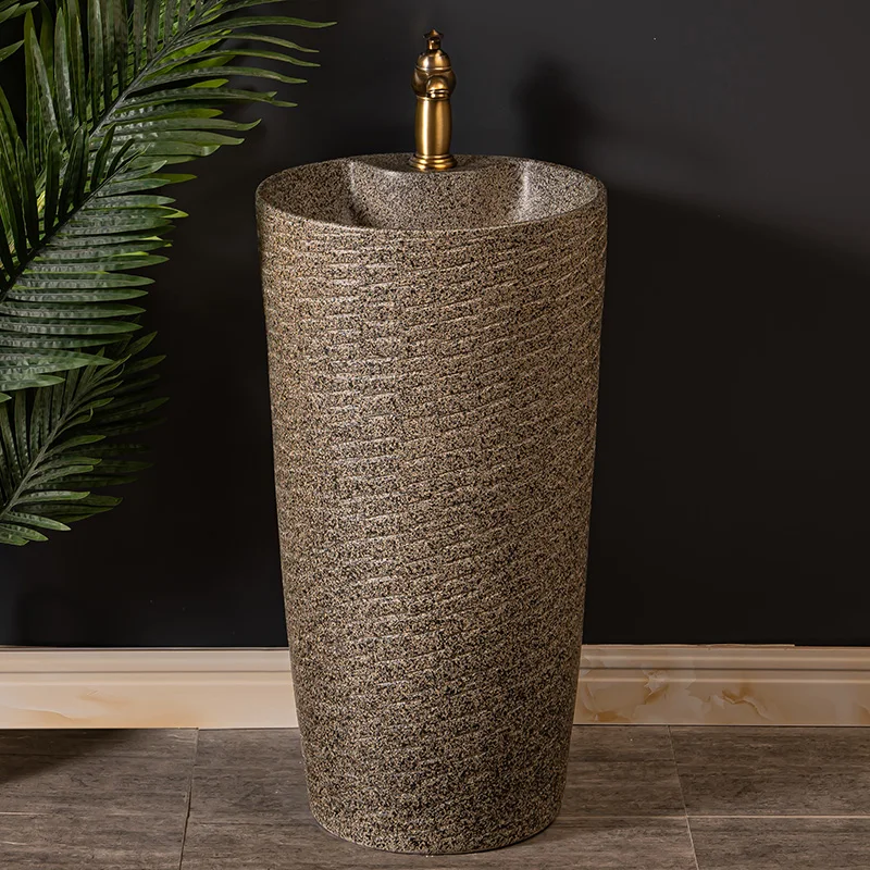 Ceramic integrated vertical washbasin for household balconies