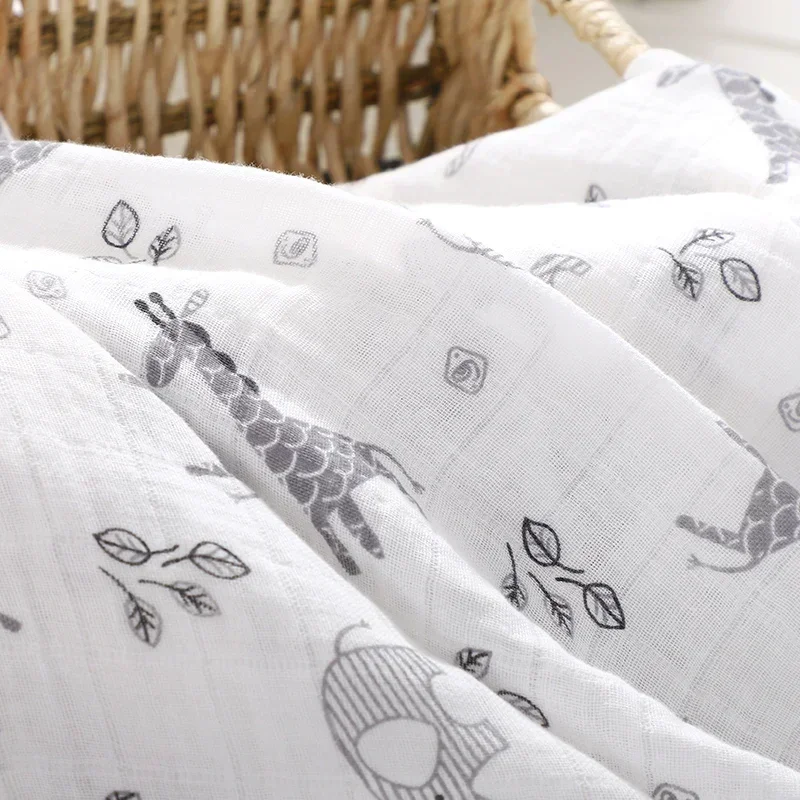 Cotton Muslin Blanket 110*120 cm Soft Muslin Cotton Baby Blanket Cute Cartoon Newborn Blankets Bath Gauze Infant Wrap Sleepsack Stroller Cover Towel