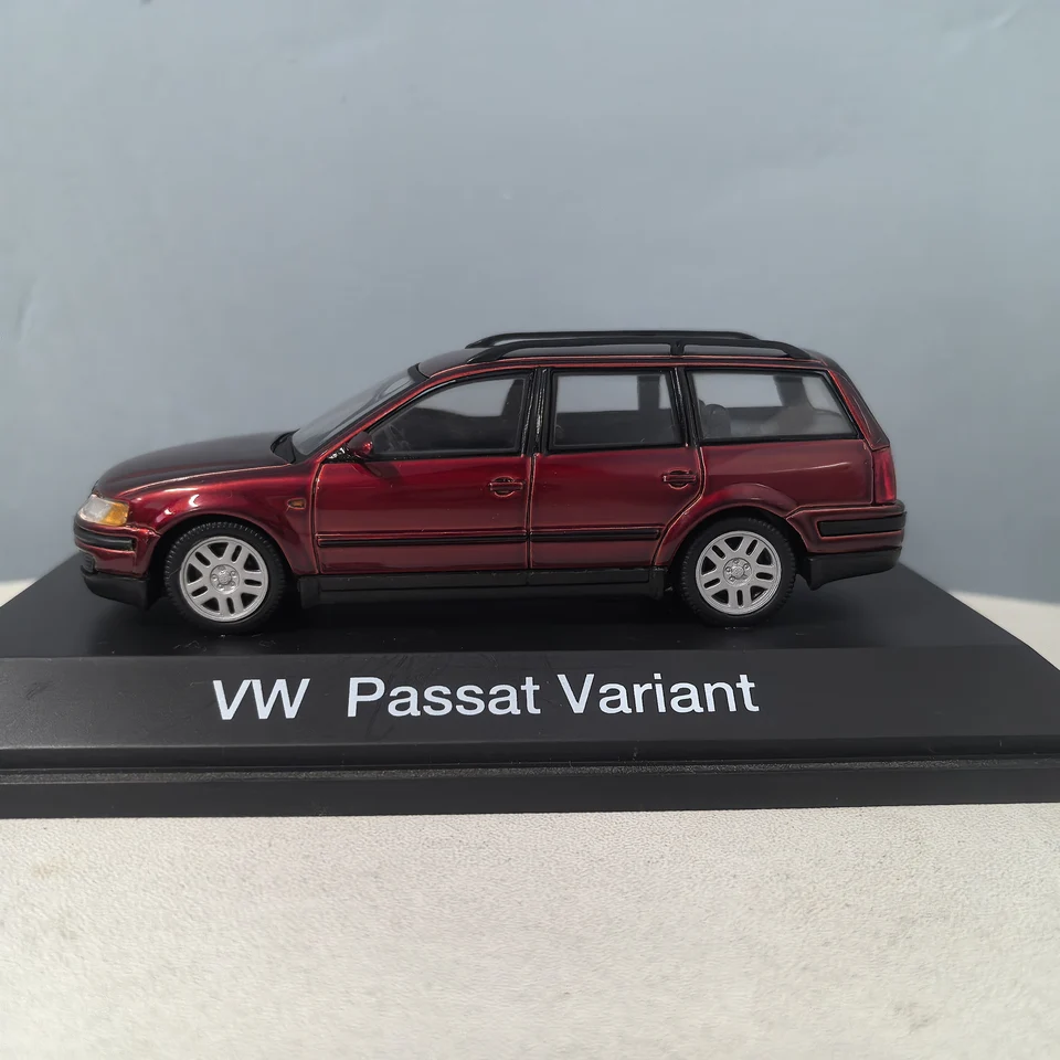 GAMA Mini - VW Passat Variant 1154 Die Cast Model Car 1/43 Made in West Germany