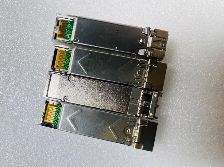 

10 шт. для флэш-памяти 02318169 ° SFP + 10G 0,3 нм км 10 гигабитных мультимодов