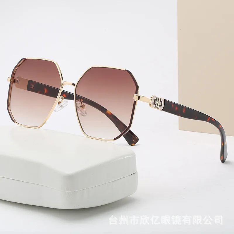 

Rimless Square Sunglasses For Women New Brand Designer Sun Glasses Vintage Shades Female Pink Eyewear Gafas De Sol New