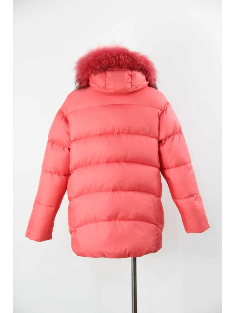VERALBA Women's Mid-length Down Jacket With Hat and Detachable Fur Collar Winter Warm Fashion Coat Design Shows Crowd Ladies