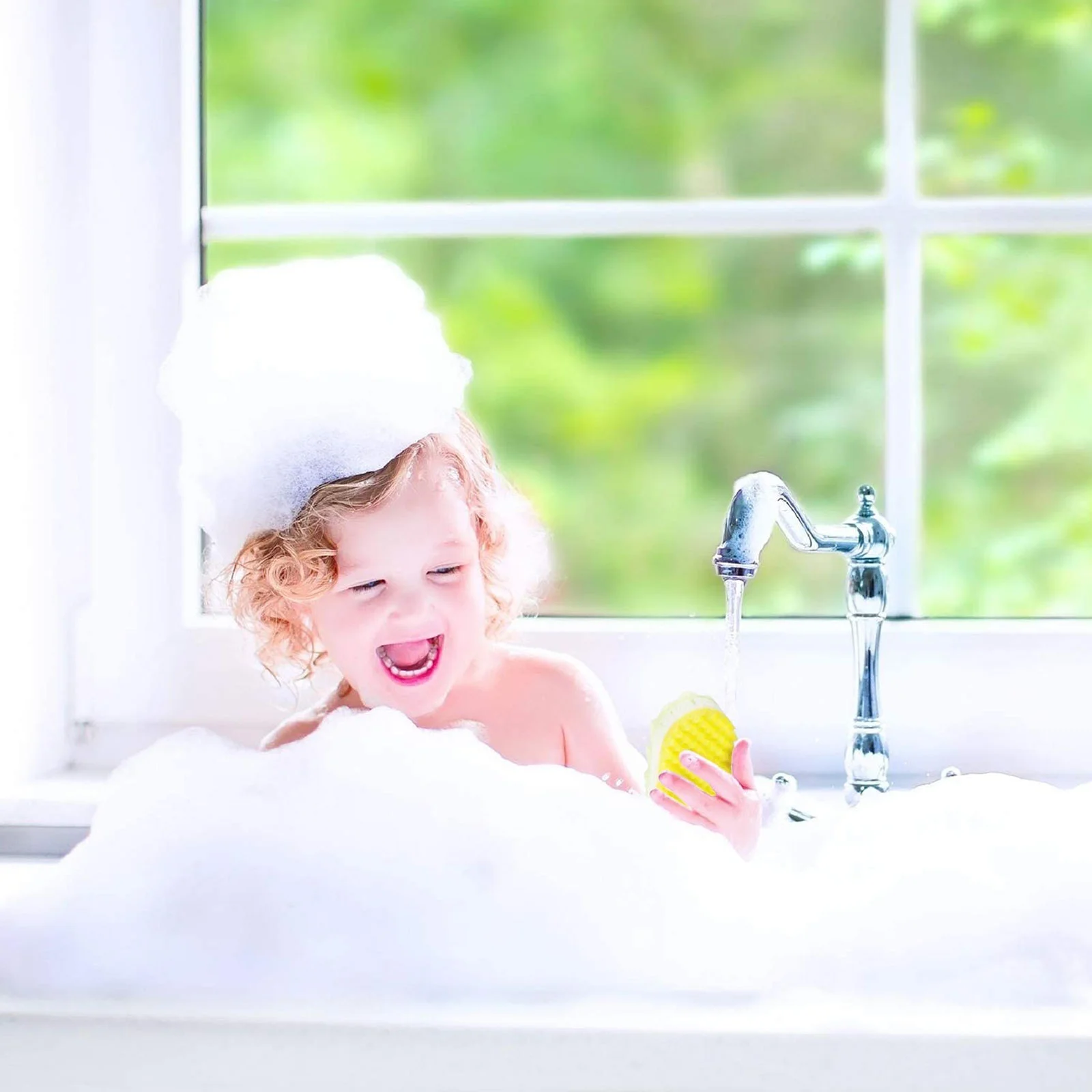 She have a bath every. She have a bath every