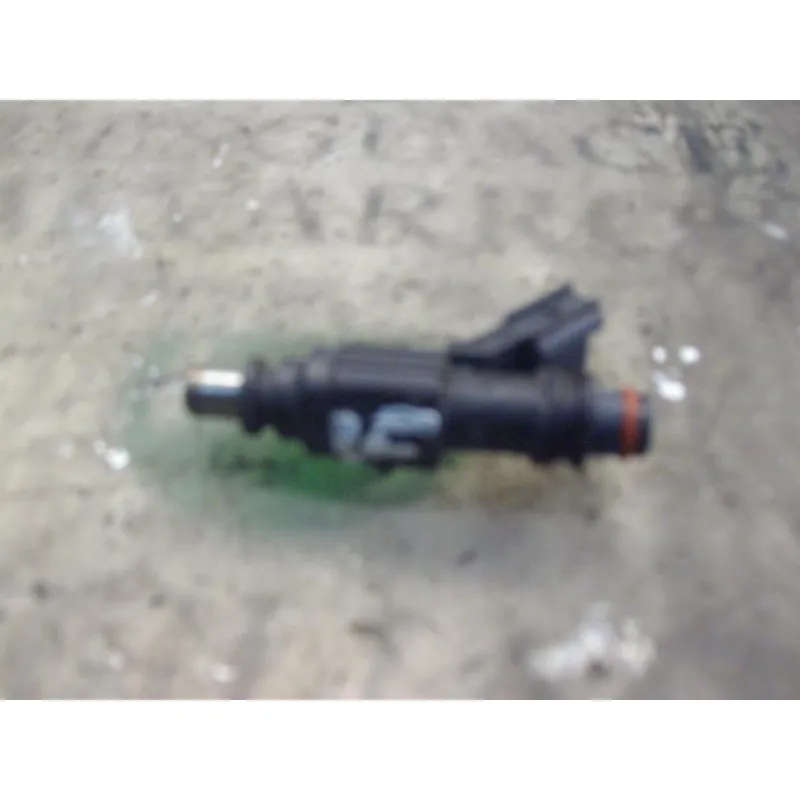 Injector/10027902 serves for TOYOTA COROLLA (E12) 1.4 D-4D TERRA BERLINA |