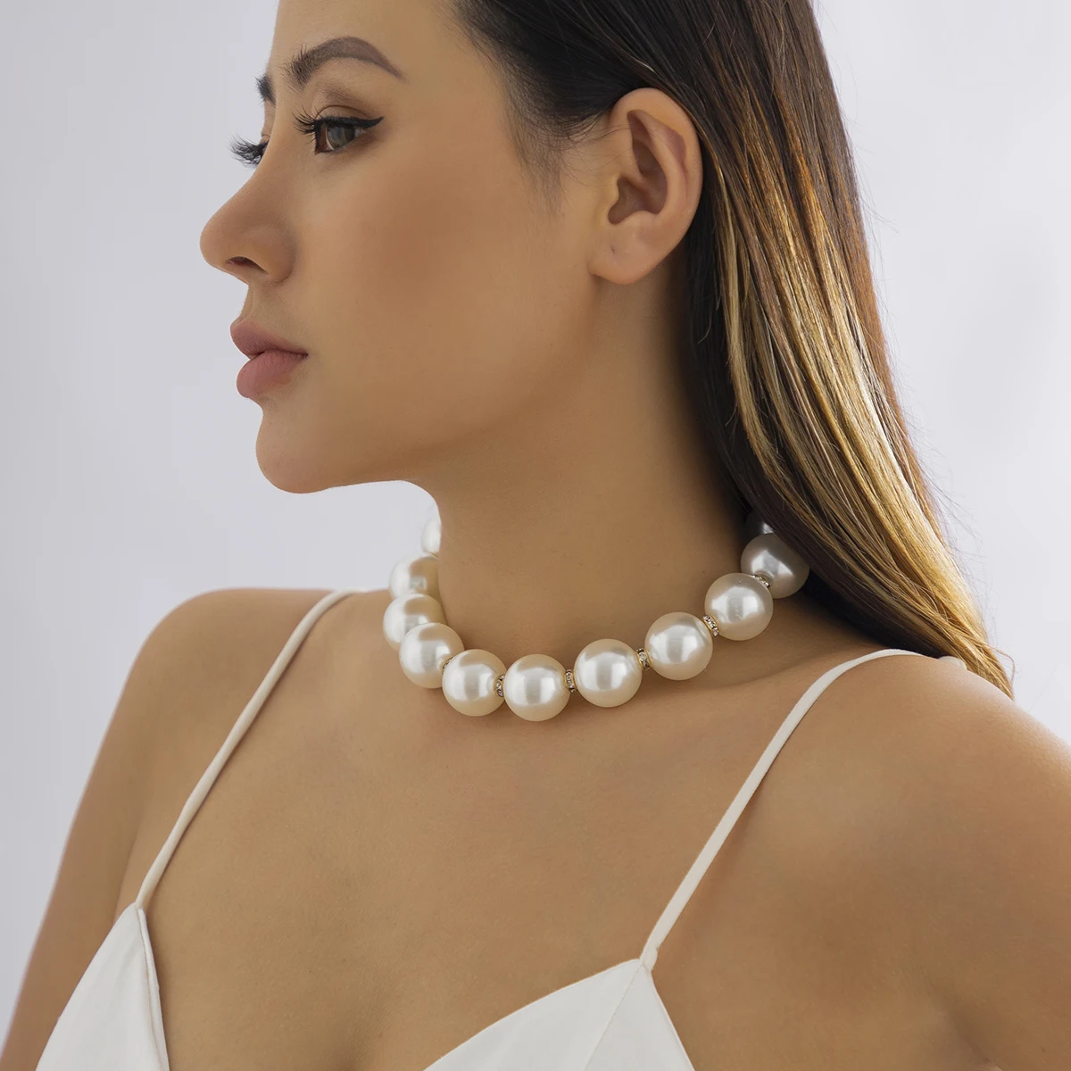 Exaggerated Trendy Big Imitation Pearls Necklace for Women
