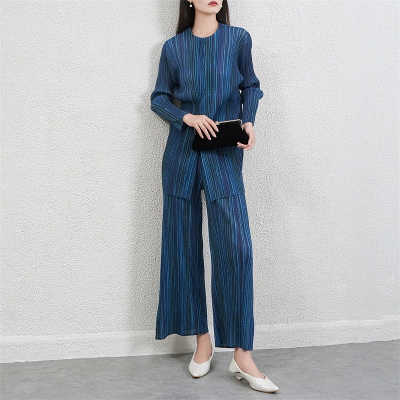 LANMREM Striped elastic Slimming High-End Set for Women 2025 Autumn New Fashion Casual Shirt and Pants Pleated Two-Piece Sets - Image 2