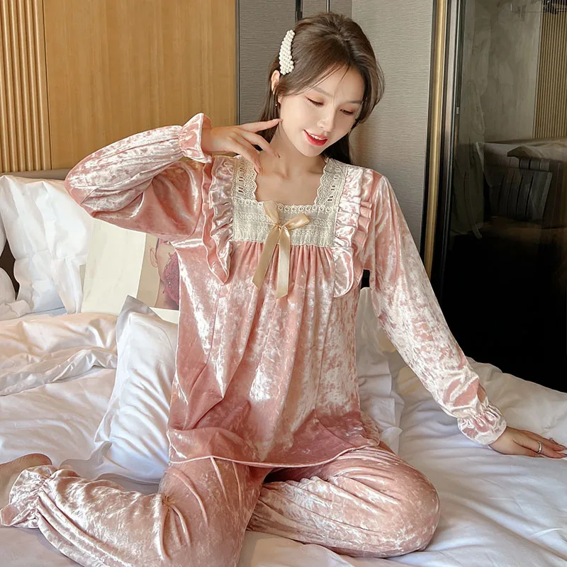 Autumn and Winter Women's Pajamas Velvet Lace Cardigan Button Set Pajamas Women's Korean Casual Home Clothes with Cushion