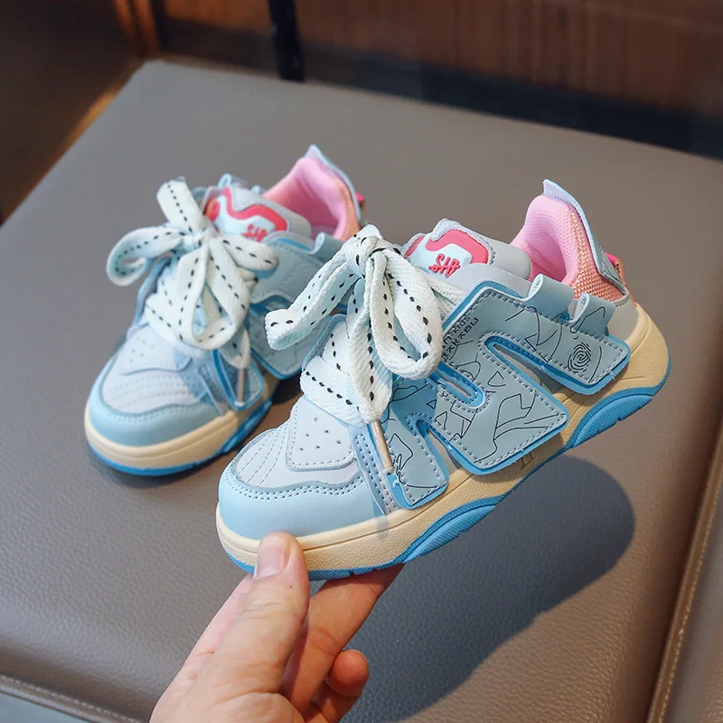 Рисунок 3 - Детские кроссовки для бега