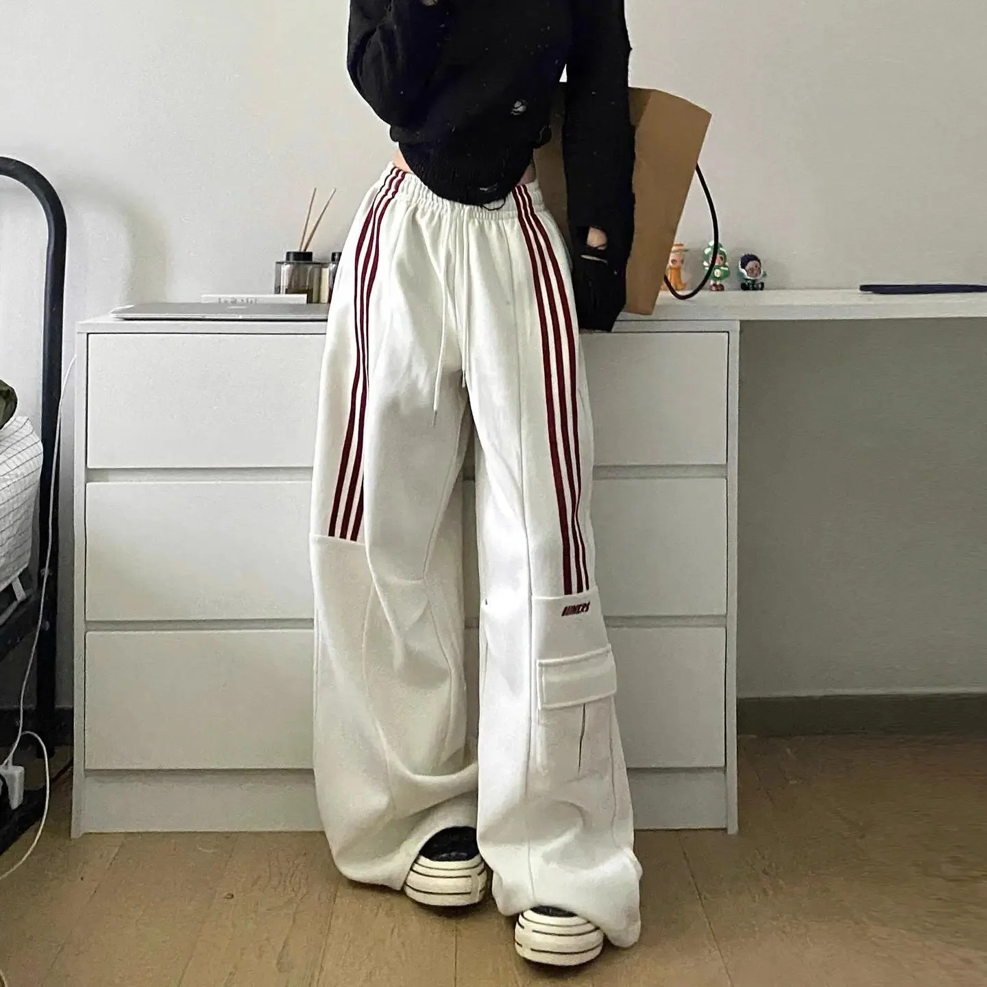 New In Women's Sweatpants Casual Matching Wide Leg Pant Chic Sportswear Loose Cargo Pants Drawstring Joggers Baggy Streetwear 5