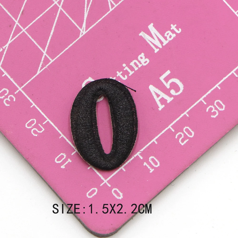 1 Stück kleine schwarze Buchstaben-Alphabet-Aufnäher zum Aufbügeln für Kleidung, Applikation, bestickte Aufnäher, DIY, individuelles Namensschild, Dekoraufkleber – Detail 18