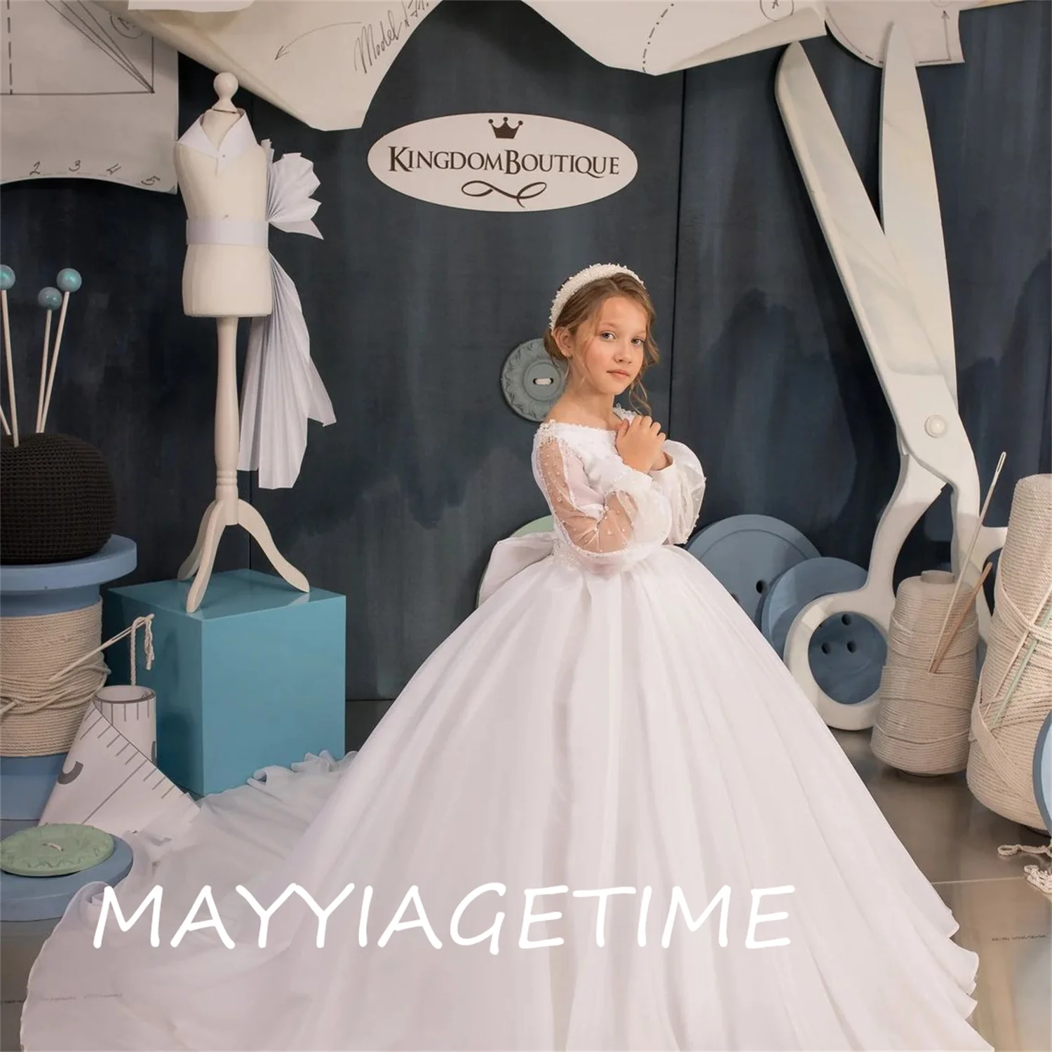 

White Ball Gown Flower Girl Dress for Special Occasion Long Sleeves First Communion Bridesmaid Party Wedding
