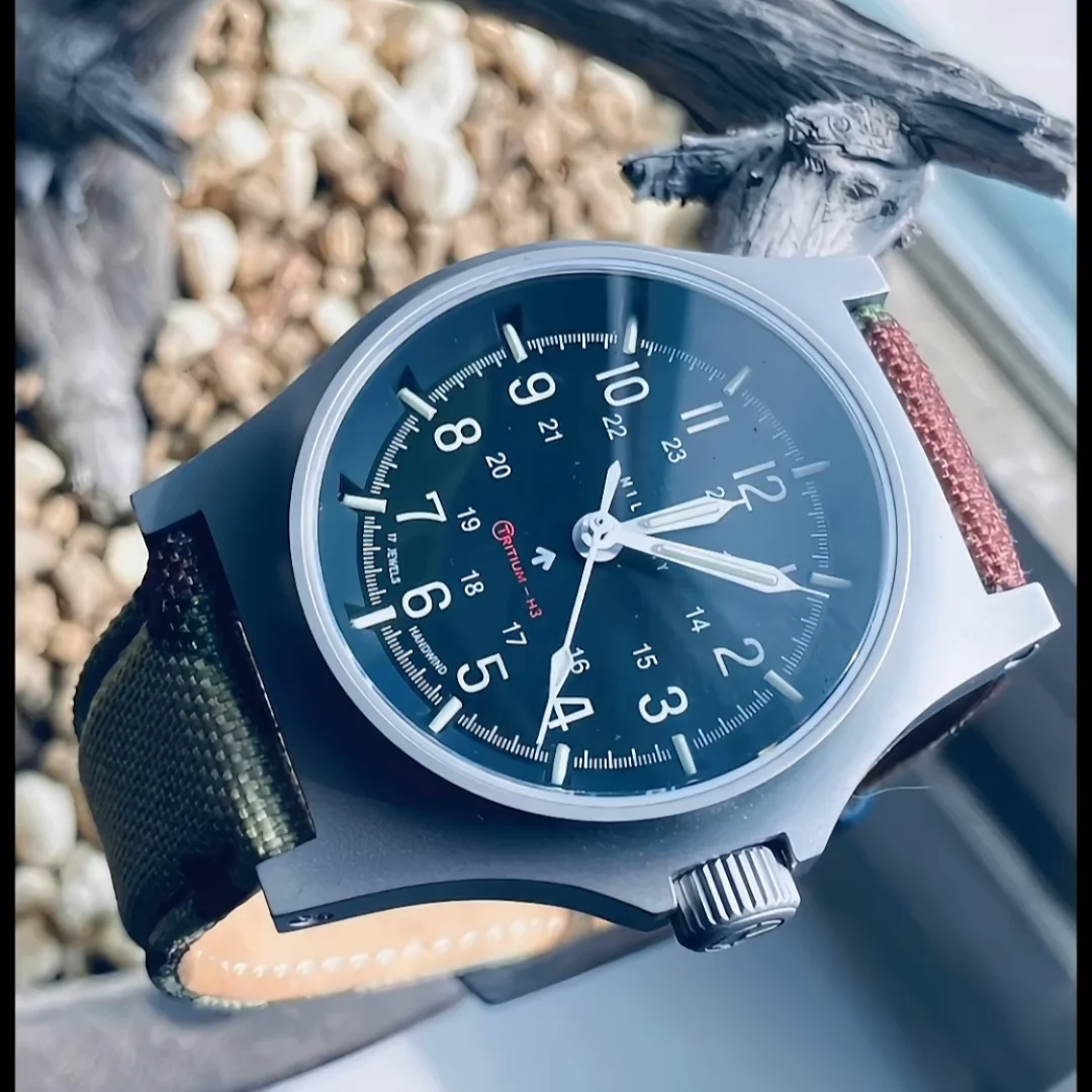 Waterproof glow-in-the-dark tritium trachea 24 hour automatic mechanical movement vintage watch