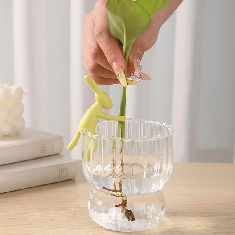 Rabbit-Shaped Plant Stem Support and Cutting Holder for Sprouts, Stems, and Shoots