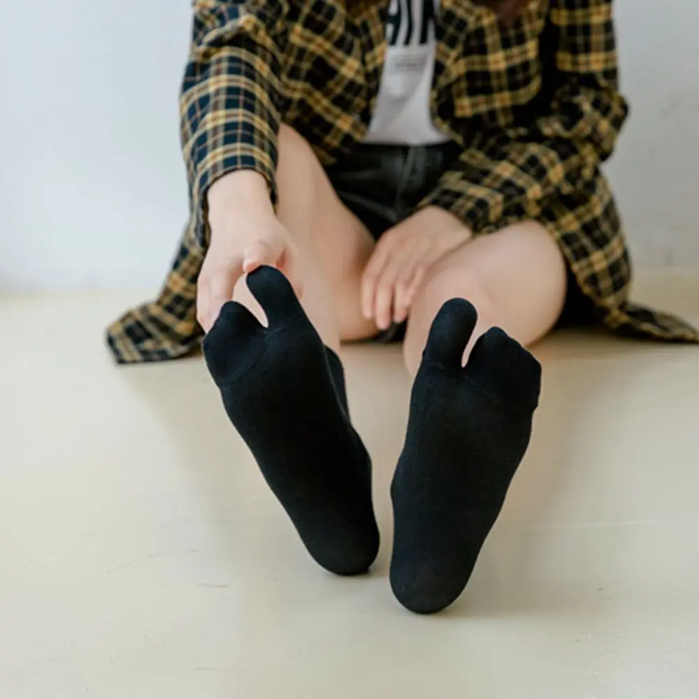 Unisex algodão monocromático Split Toe meias, simples meias confortáveis de dois pés, japonês Harajuku meias, casal meias