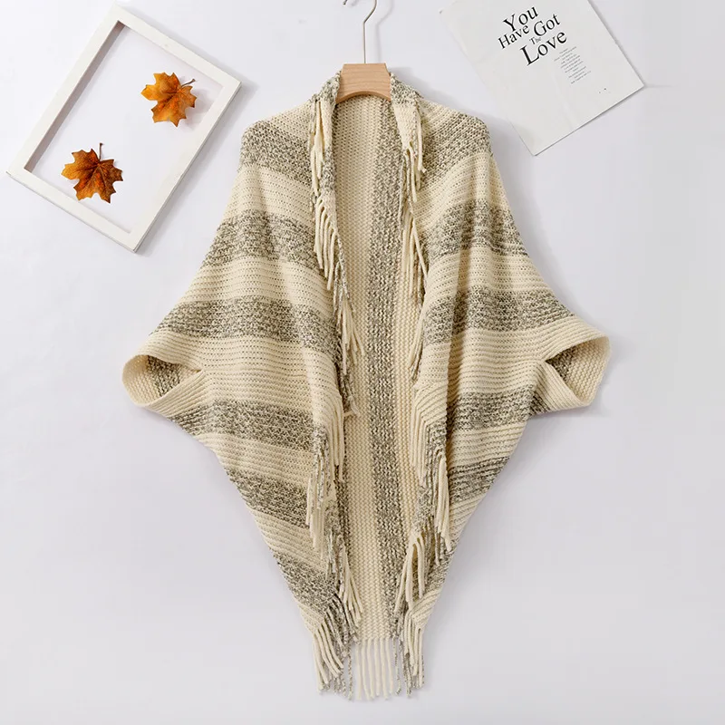 

2022 Autumn Winter New Color Matching Cloak Irregular Tassel Design Chenille Yarn Coat Cloak Shawl Female Ponchos Capes P2