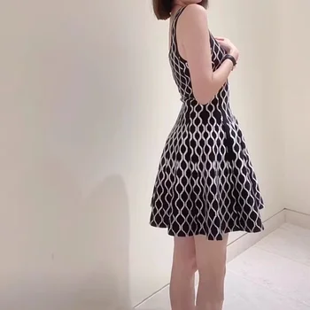 Women's Blue or Black Geometric Jacquard Sleeveless Dress Autumn New Sweet Ladies Slim High-Waisted A-Line Short Robe 5240164