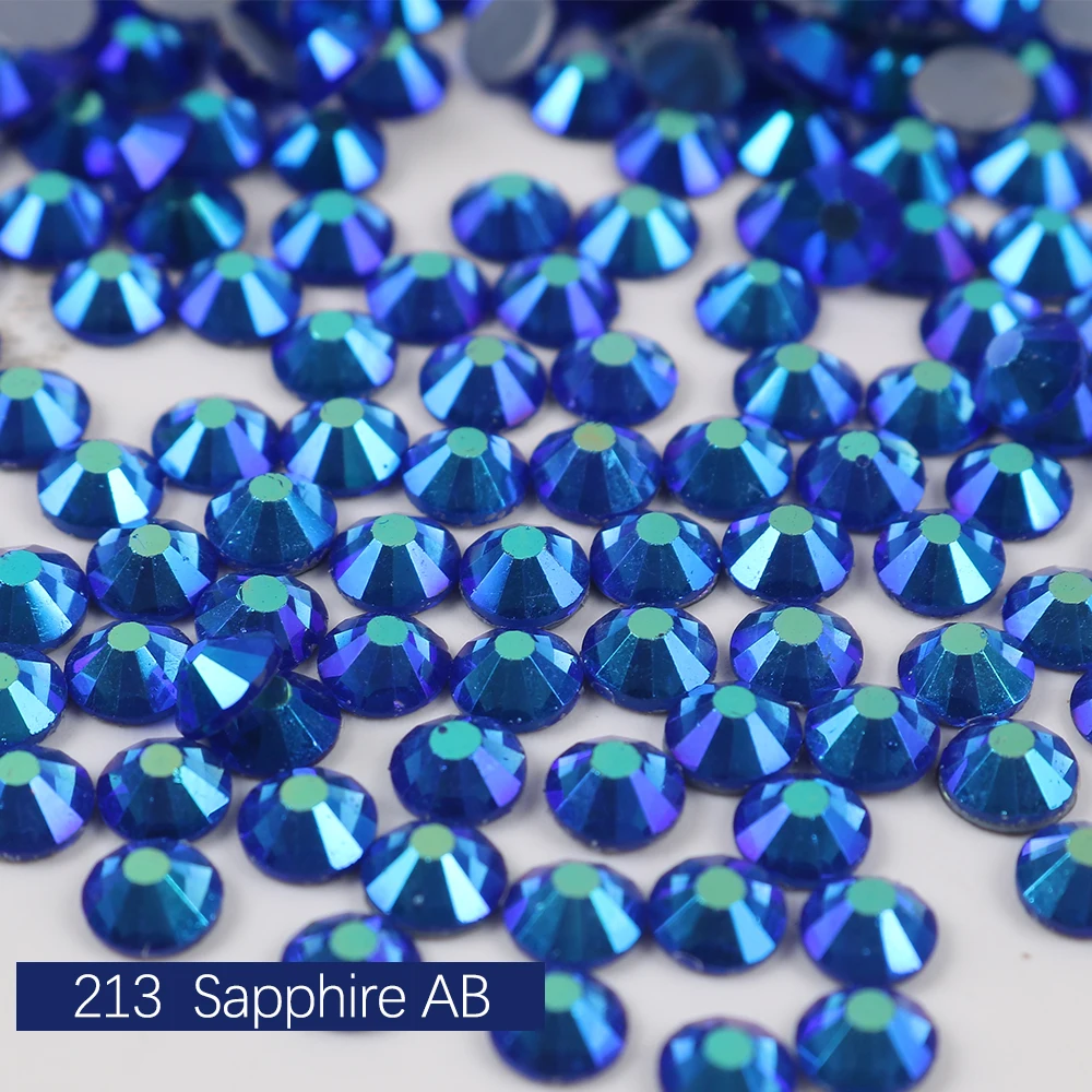 Sparkling Crystal Glass Rhinestones for Clothing and Garment Decoration