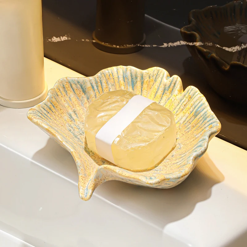 Creative Ceramic Draining Soap Box, Light luxury Leaf Shaped Soap Dishes, Home Hotel Bathroom Kitchen Supplies Storage Rack, 1Pc