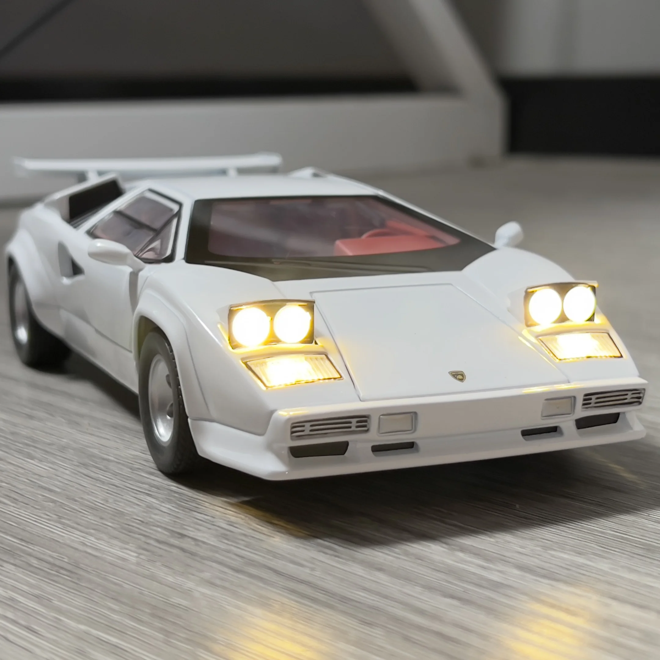 1:24 ランボルギーニ カウンタック LP500S スーパーカー合金金属ダイ