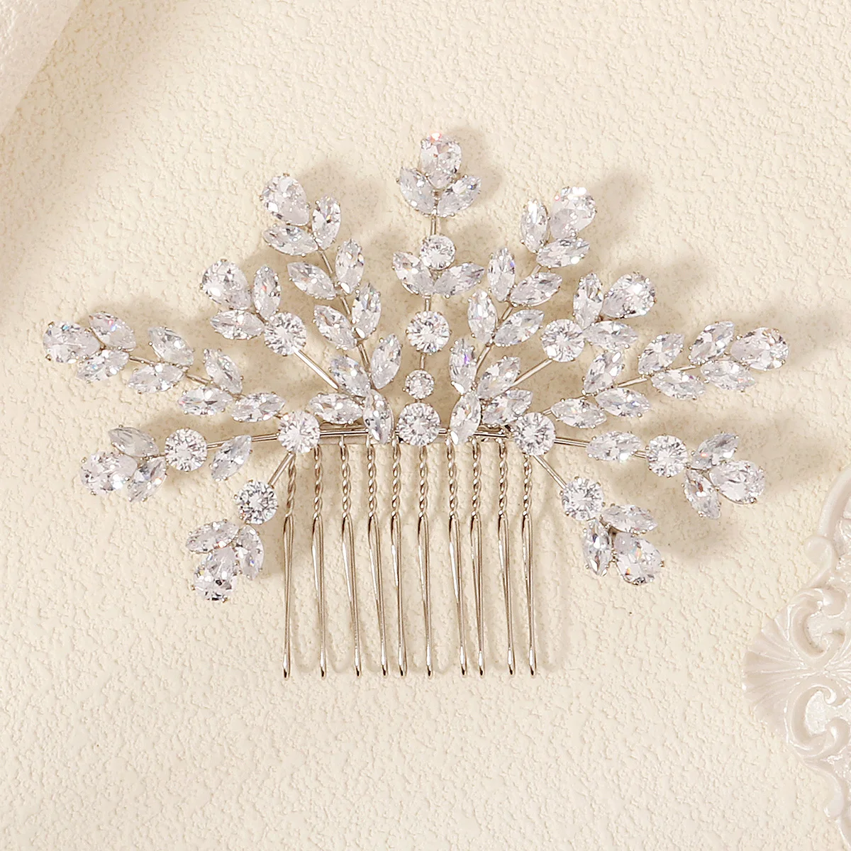 مشط شعر زركونيا فاخر للنساء ، مشط إدراج حجر الراين الفضي ، مشابك حفلة الأميرة ، إكسسوارات غطاء الرأس