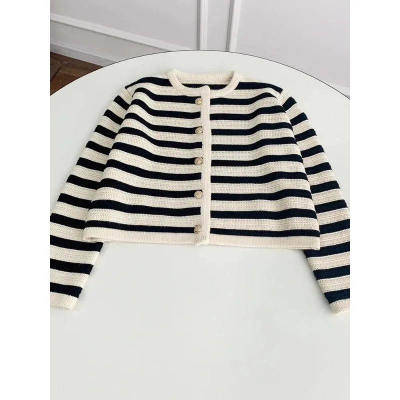 

Women's Single Breasted Striped Cardigan Jacket, O-Neck Long Sleeve, Casual Slim Short Knitted Coat for Ladies, 2023