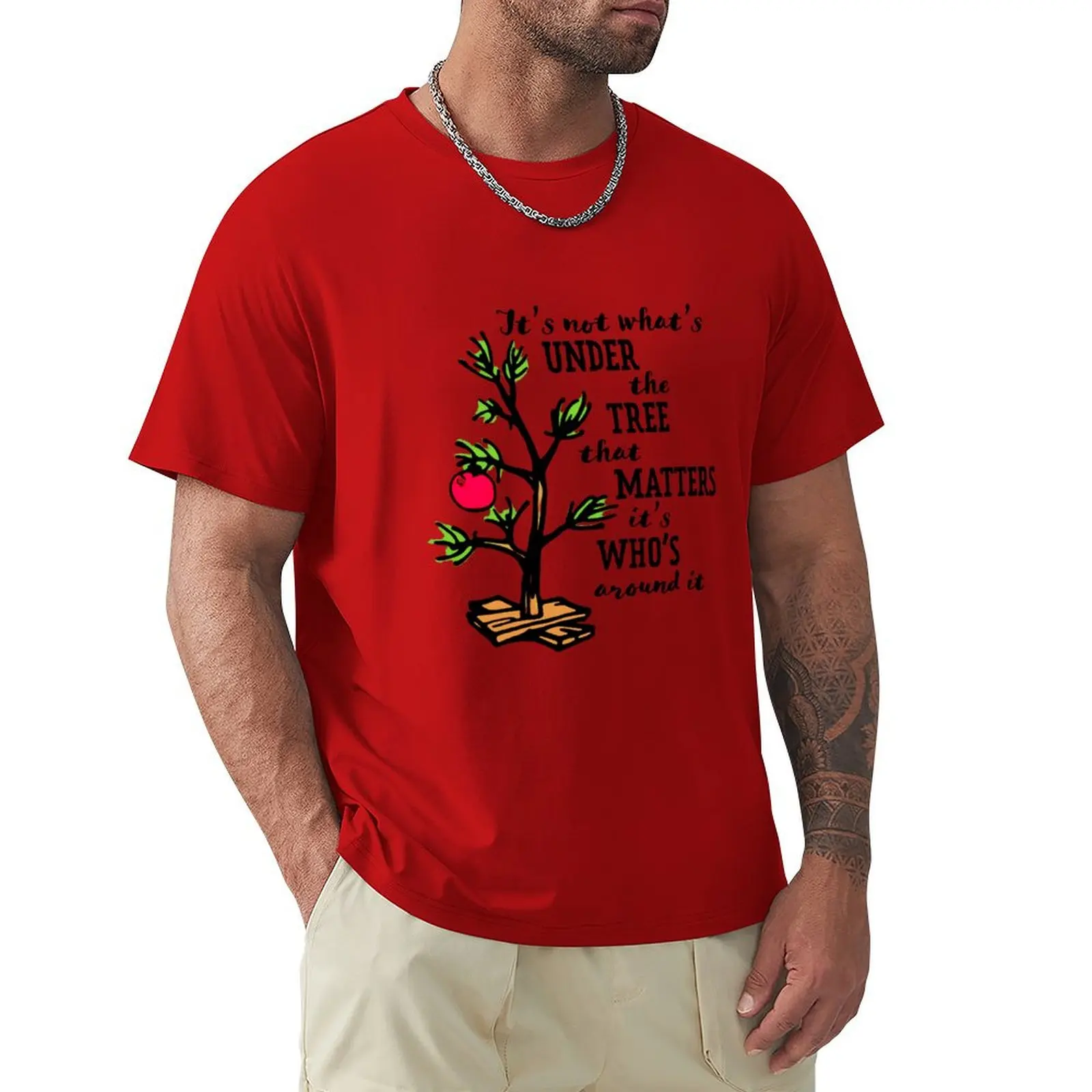 thumbnail image 1 of No es lo que hay debajo del árbol Camiseta navideña Charlie x mas Brown, Charlie x mas Brown No es lo que hay debajo del árbol Camiseta navideña Charlie x mas Brown, 1 of 5