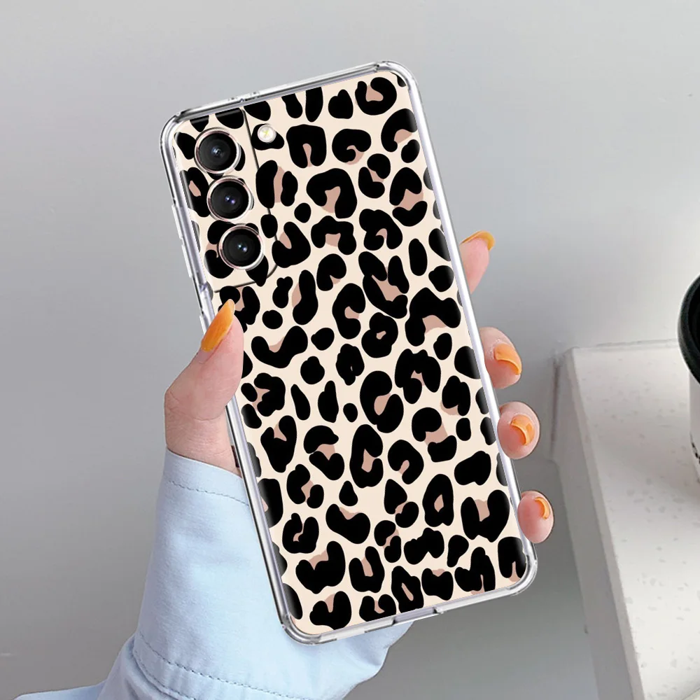 Leopard Print Soft Clear Phone Case - Trendy and Stylish