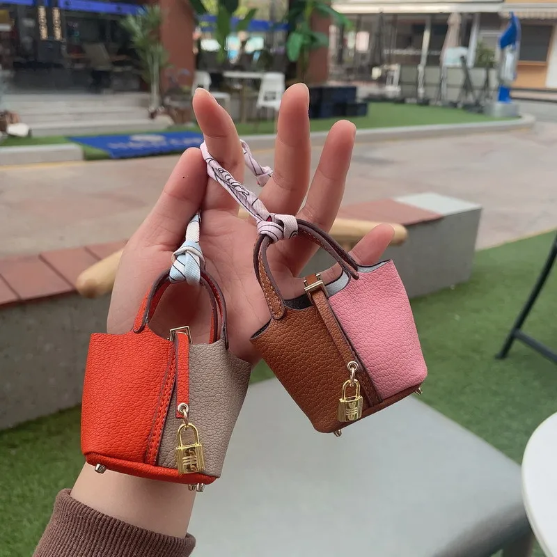 

Mini Vegetable Basket Bag Pendant Premium Small Leather Car Keychain Earphone Bag Creative Car Pendant
