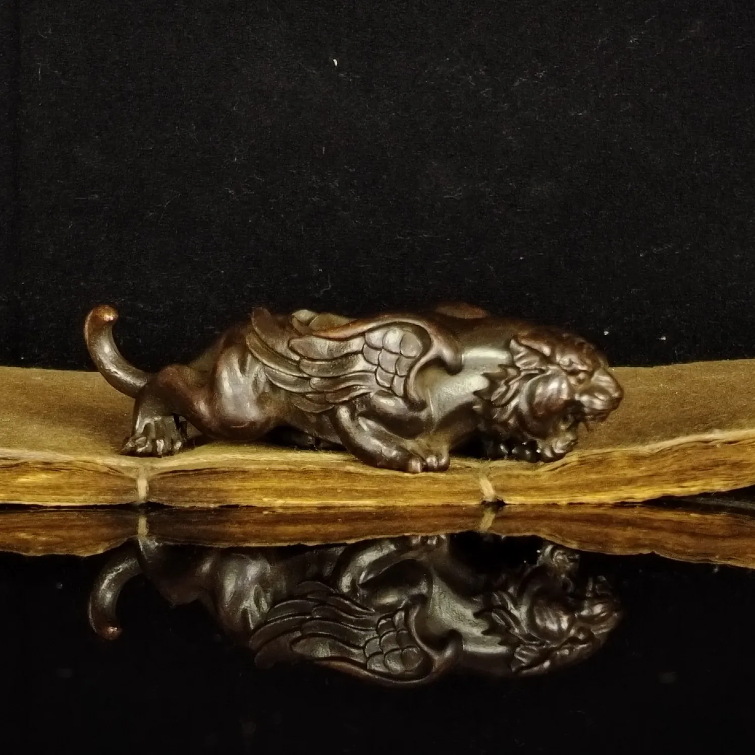 

Exquisite Antique Pure Copper Empowering Tea Pet Ornament