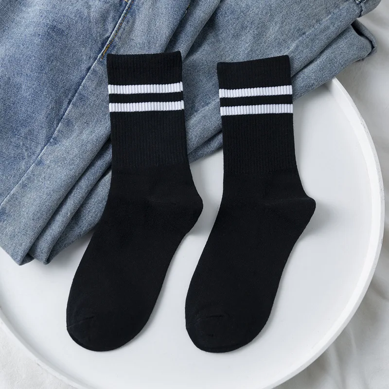 Calcetines blancos y negros de algodón a rayas para mujer, red ins trend  letter, calcetines que combinan con todo - AliExpress