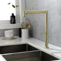 ก๊อกน้ำอ่างล้างจานสแตนเลส 304 สีทองขัดเงา หมุนได้ 180 องศา ก๊อกน้ำร้อนน้ำเย็นแบบผสมสำหรับห้องครัว พร้อมสายยาง 1