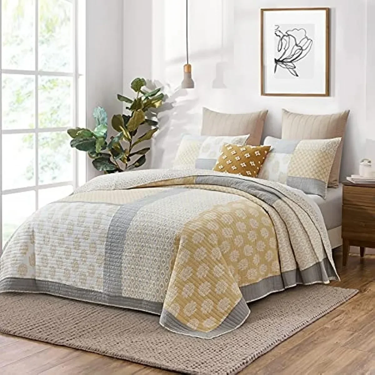 100% Cotton Lightweight Queen Quilt Set, Yellow Grey White Reversible Soft Queen Quilt Bedding Set All Season, 3 Pieces