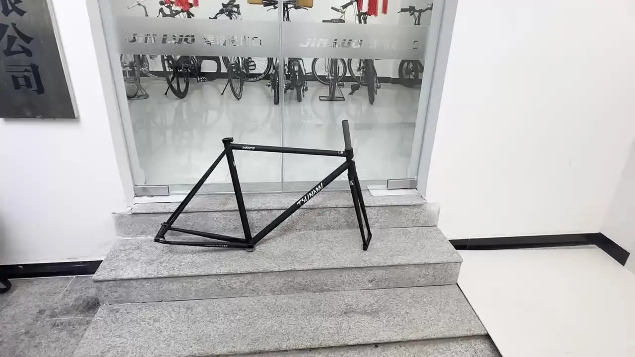700C 自転車フレーム クロムモリブデン鋼津波 SNM4130 固定ギア