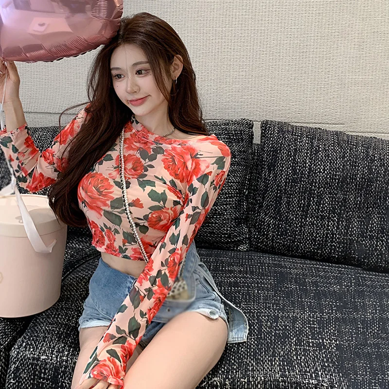 T-shirt da donna slim retrò a rete floreale moda manica lunga stile sexy primavera estate camicette alla moda top sottili femminili435_voghion.com
