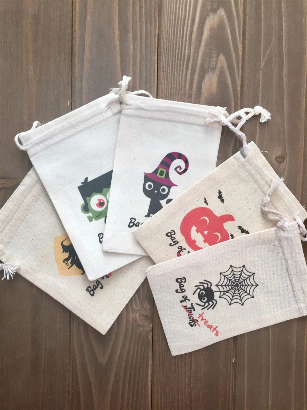 

20pcs Custom Halloween Party Favor Bags - Assortment