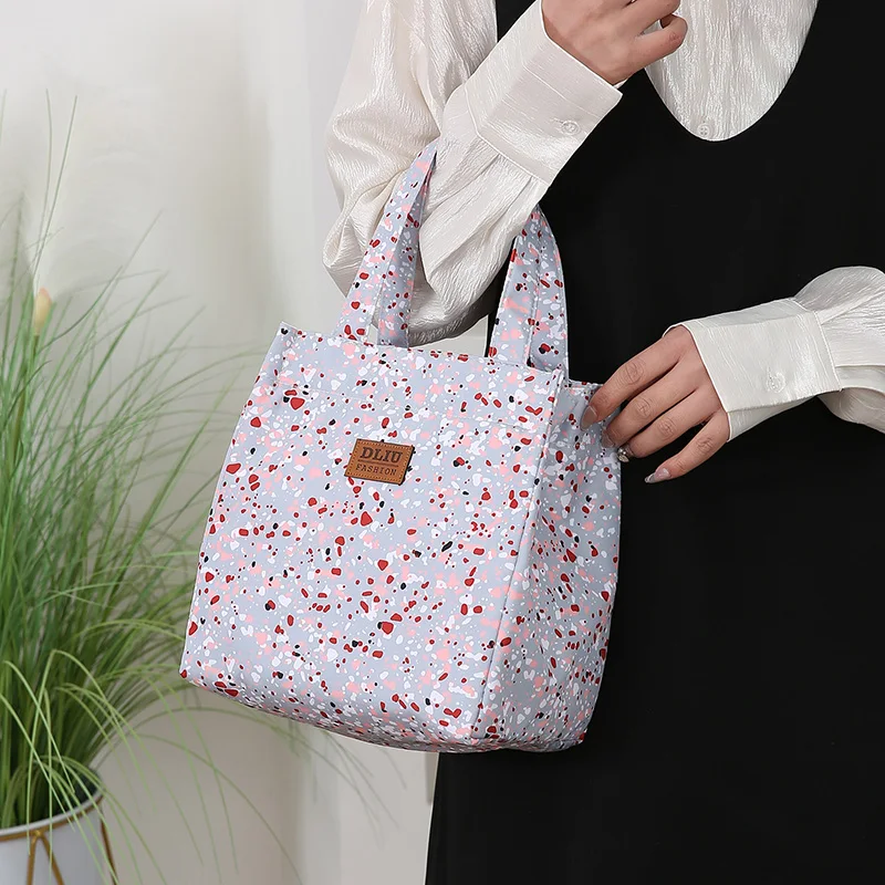 Brandneue Blumenmuster-Handtasche mit Reißverschluss Halbgeschlossene Arbeits-Lunchbox-Tasche mit Aluminiumfolie-Isolierung Innen – Detail 18