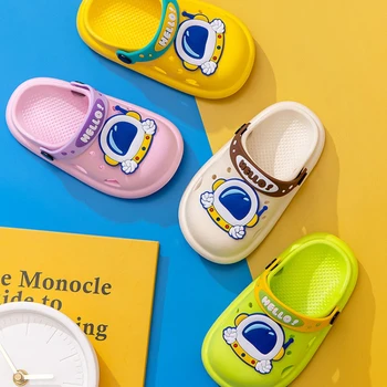 Pantofole per bambini nuove estive pantofole per ragazze con suola morbida scarpe da spiaggia per ragazzi alla moda scarpe antiscivolo per ragazze scarpe versatili per ragazzi 1