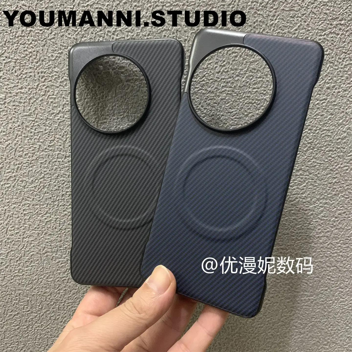Shockproof Carbon Fibre Hard Shell Case with Wireless Charging
