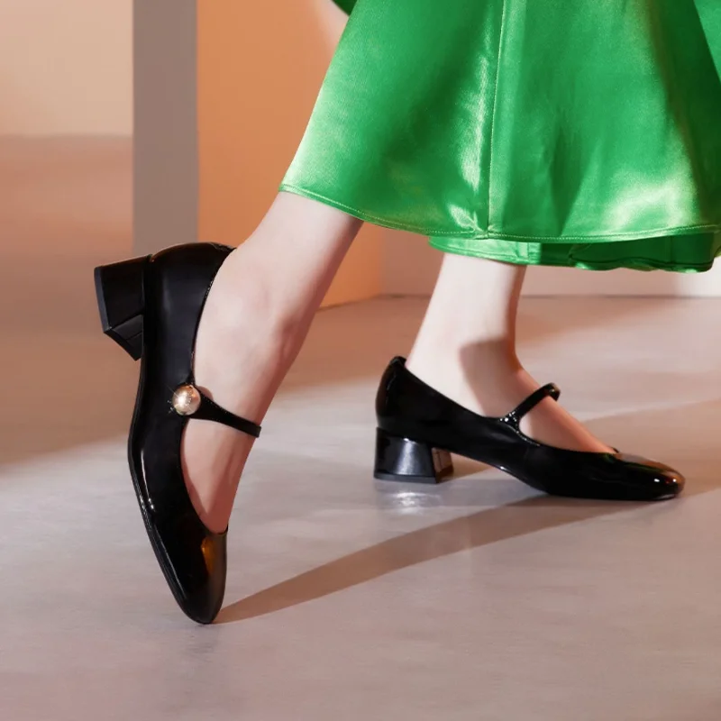 

Туфли-лодочки женские на высоком квадратном каблуке, с жемчугом