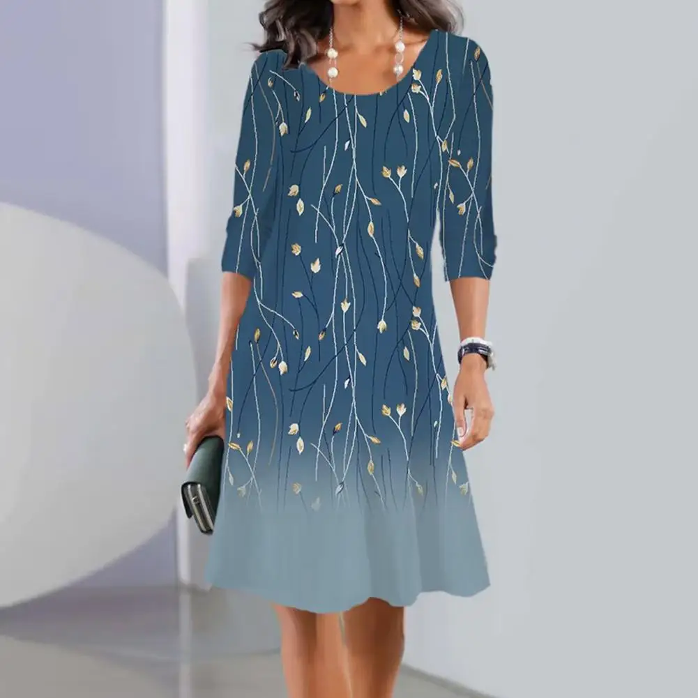 

Женское платье с круглым вырезом и цветочным принтом, с рукавом три четверти