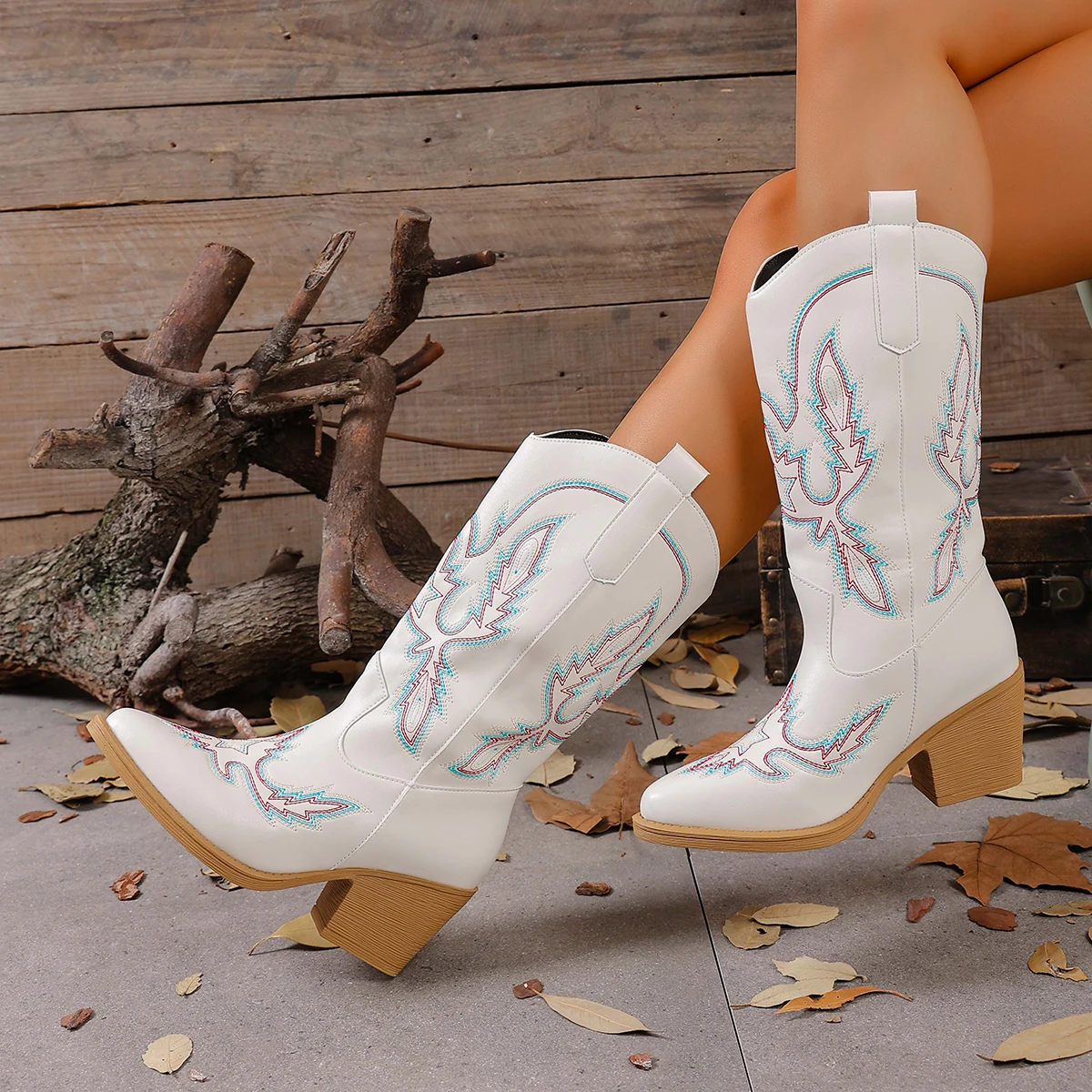 Ladies Boot Classic Embroidered Western Cowboy Boots Women Leather Cowgirl Boots Fashion Low Heel Shoes Knee High Woman Boots