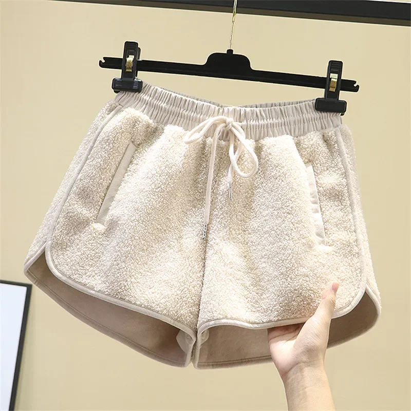 Рисунок 3 - Женские шорты из овечьей шерсти