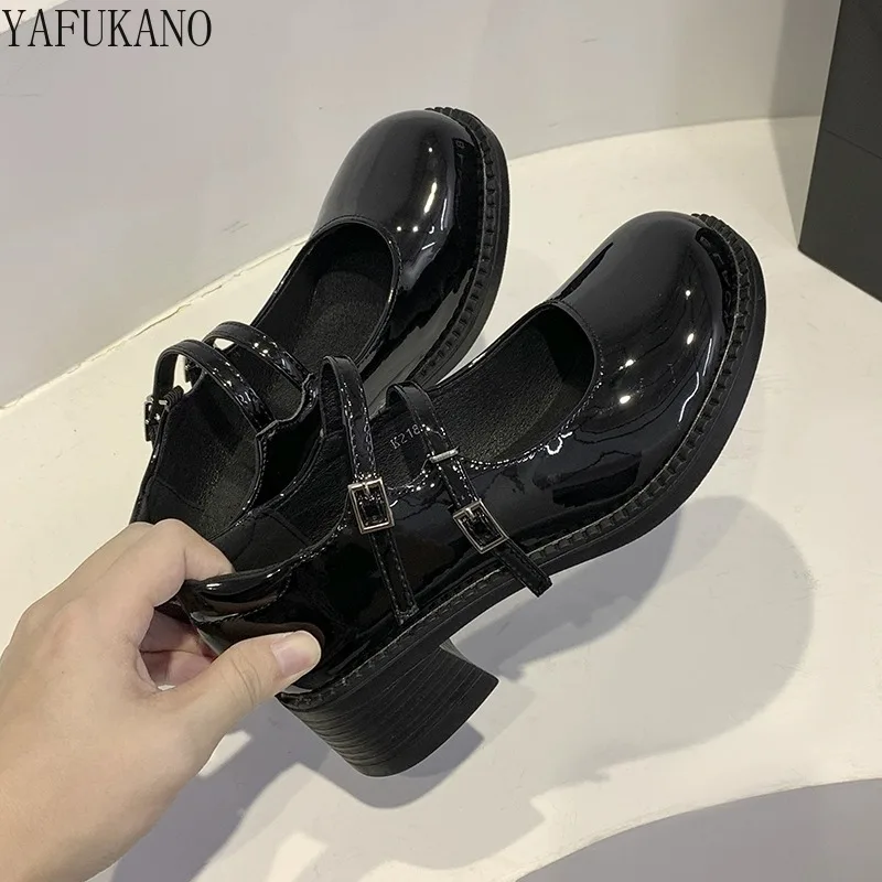 

Туфли Мэри Джейн из лакированной кожи, на массивном каблуке 5 см, с круглым носком, на высоком каблуке, винтажные кожаные туфли с двойной пряжкой и ремешком, новинка 2024