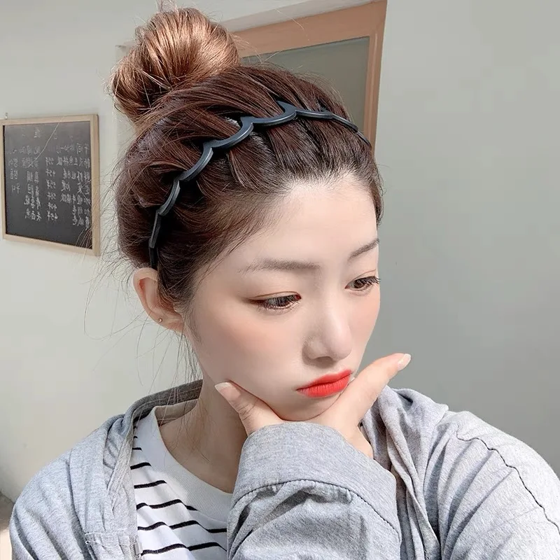 Рисунок 3 - Нескользящий черный обруч для волос